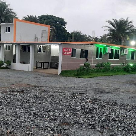 Hotel Silver Resort Daman Luaran gambar