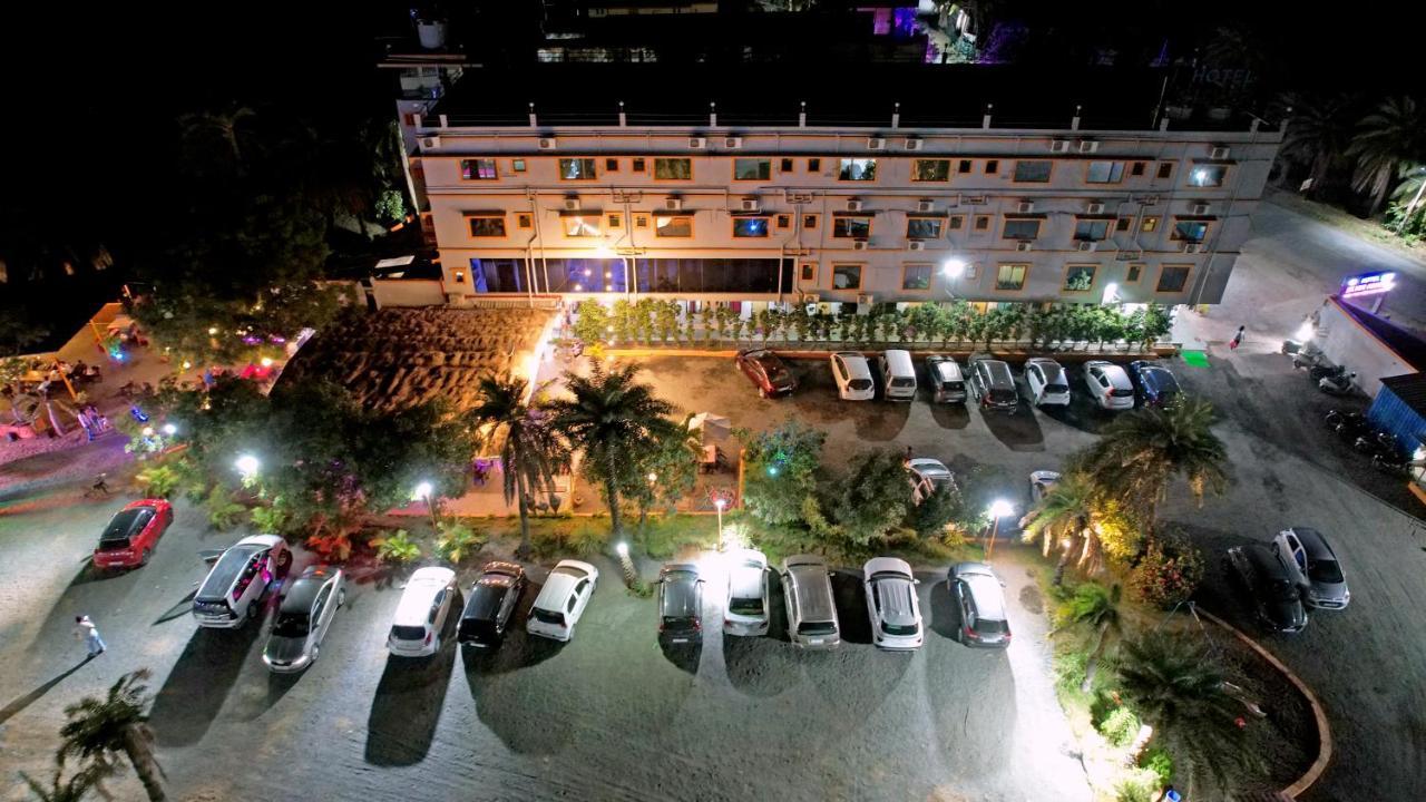 Hotel Silver Resort Daman Luaran gambar