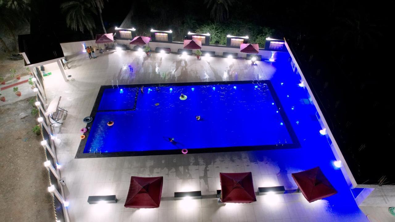 Hotel Silver Resort Daman Luaran gambar