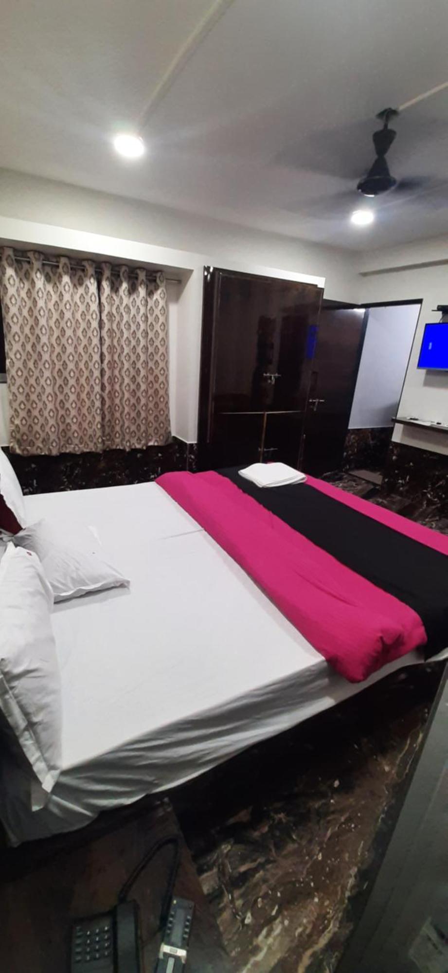 Hotel Silver Resort Daman Luaran gambar
