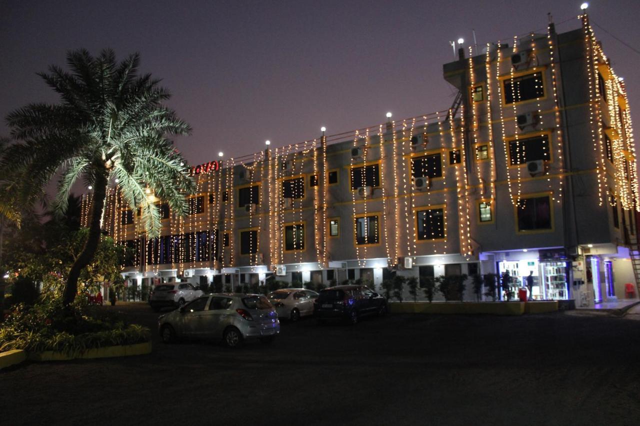 Hotel Silver Resort Daman Luaran gambar