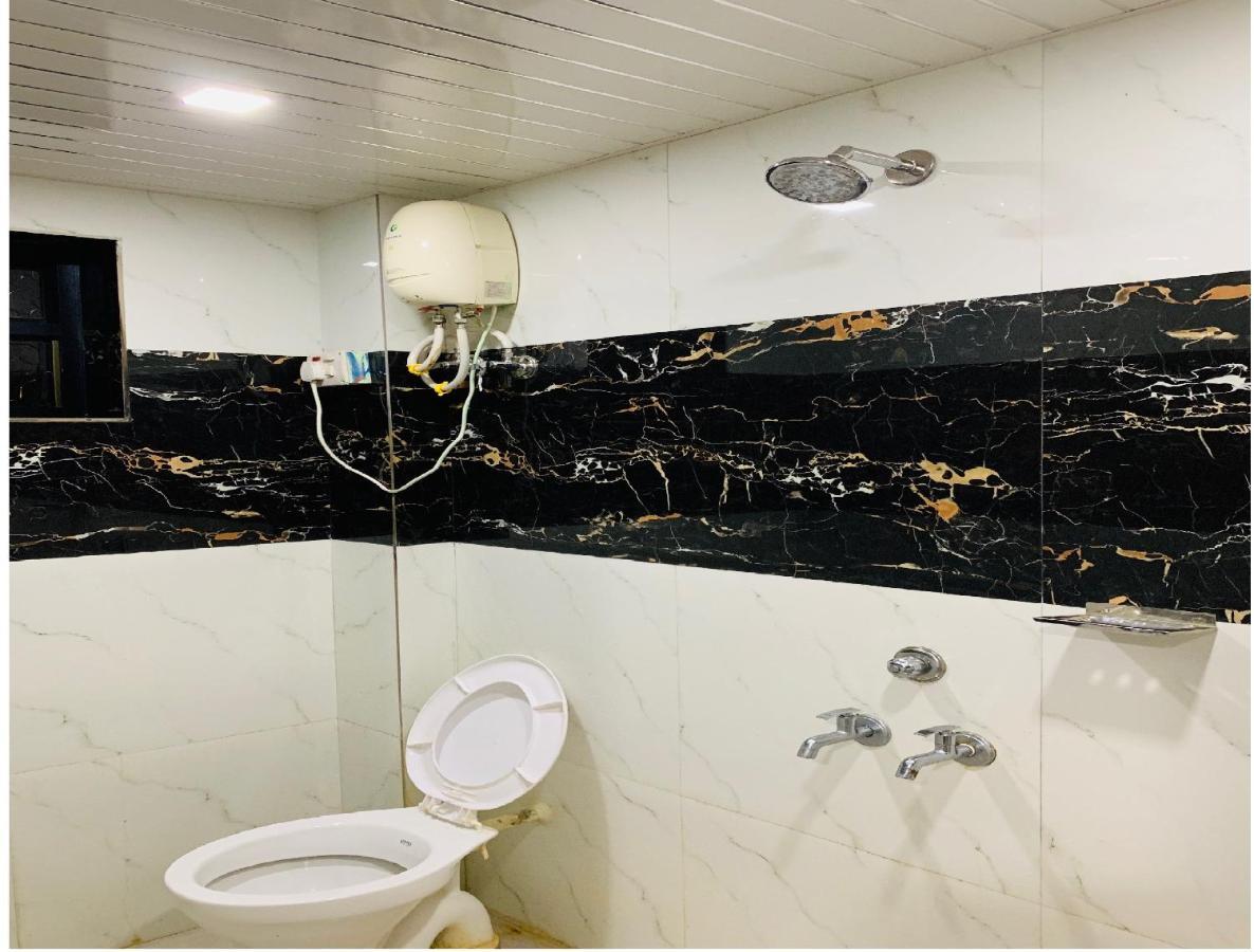 Hotel Silver Resort Daman Luaran gambar