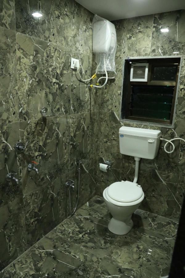 Hotel Silver Resort Daman Luaran gambar