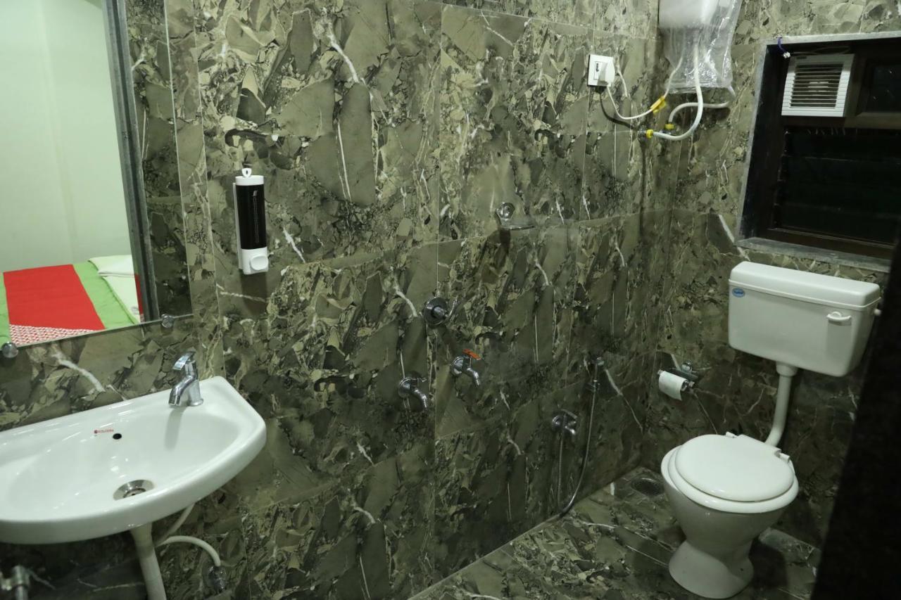 Hotel Silver Resort Daman Luaran gambar